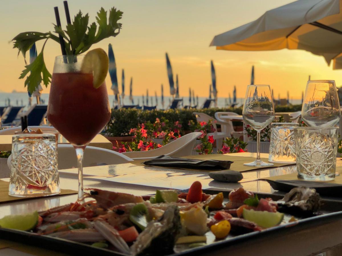 Hotel Rex Livorno Esterno foto