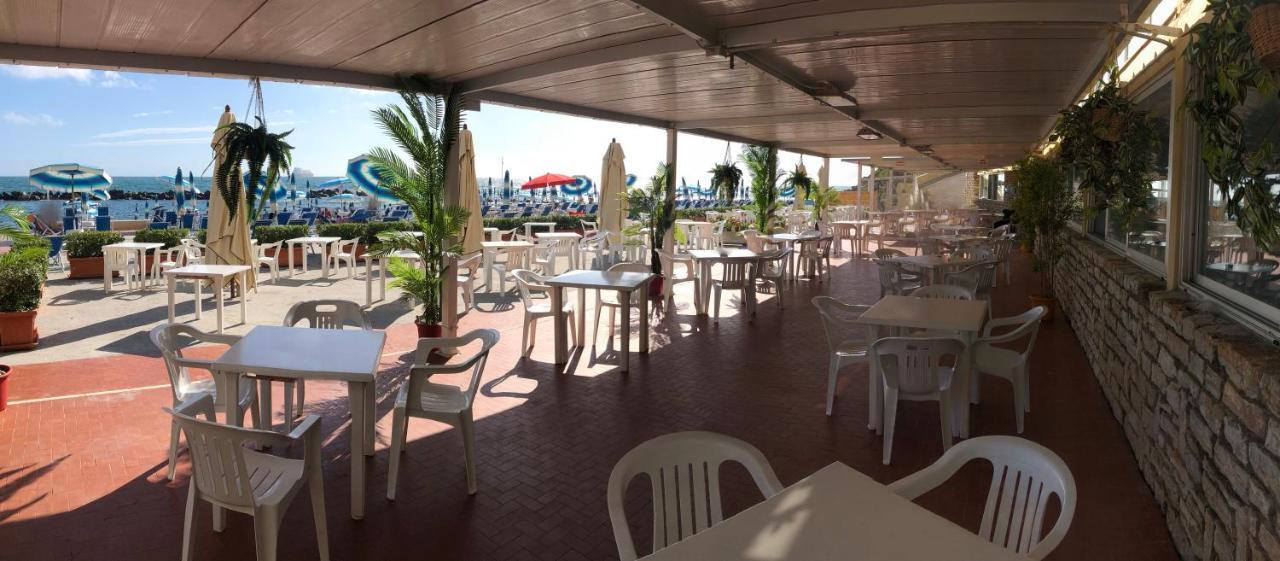 Hotel Rex Livorno Esterno foto
