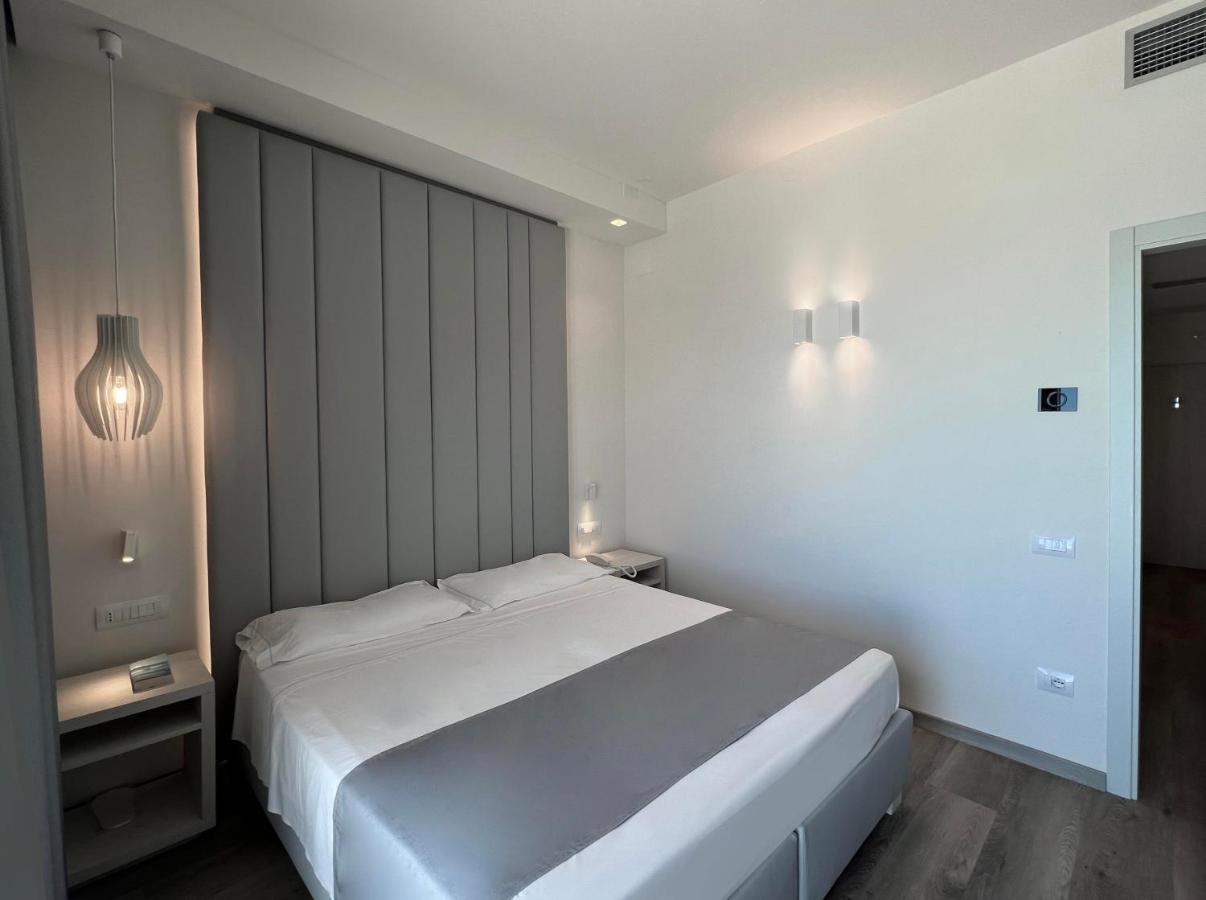 Hotel Rex Livorno Esterno foto