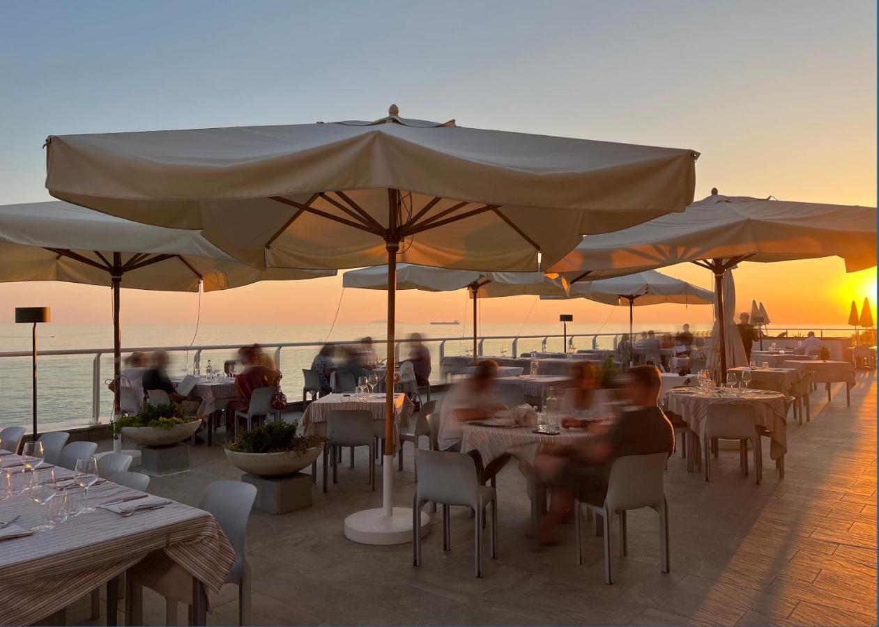 Hotel Rex Livorno Esterno foto