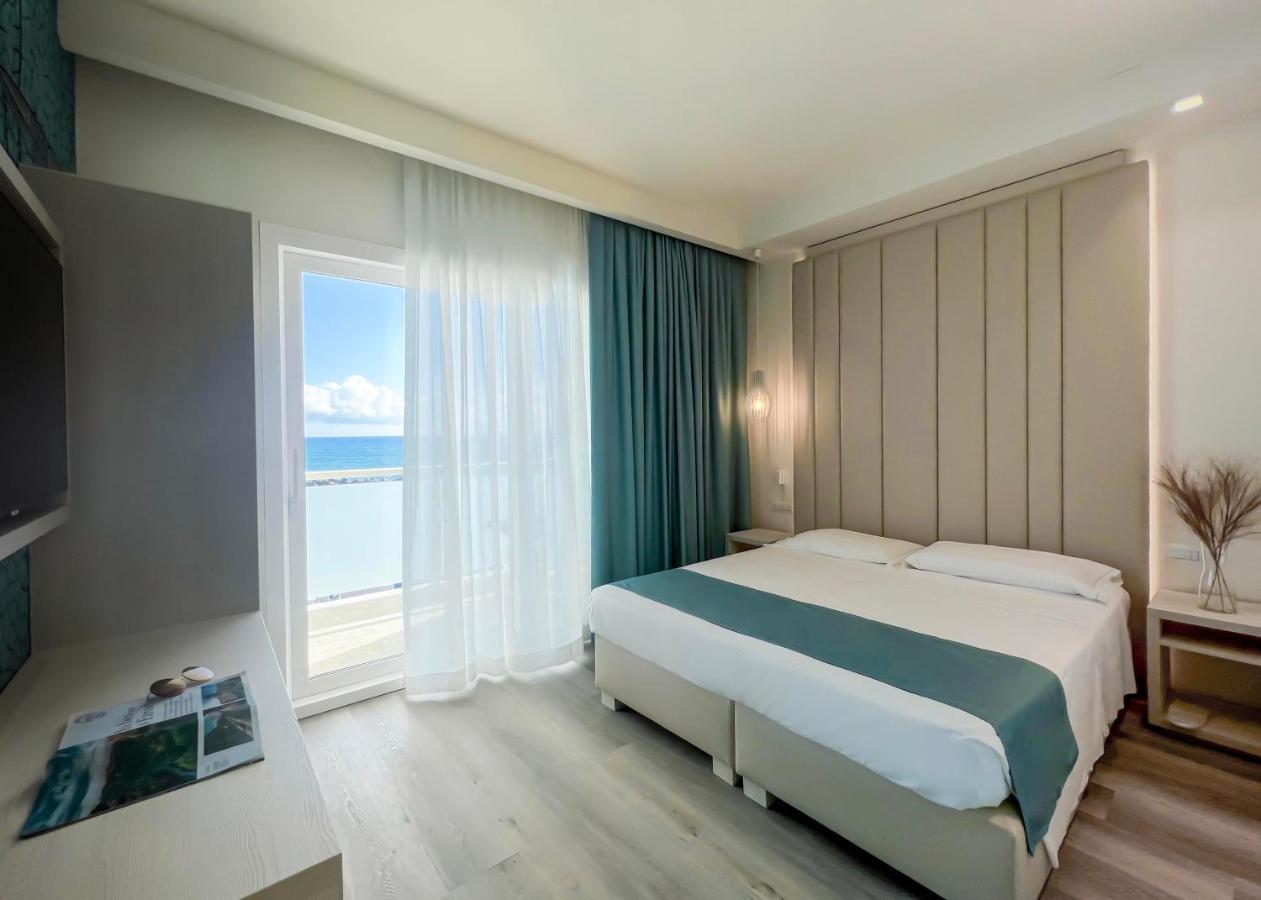 Hotel Rex Livorno Esterno foto