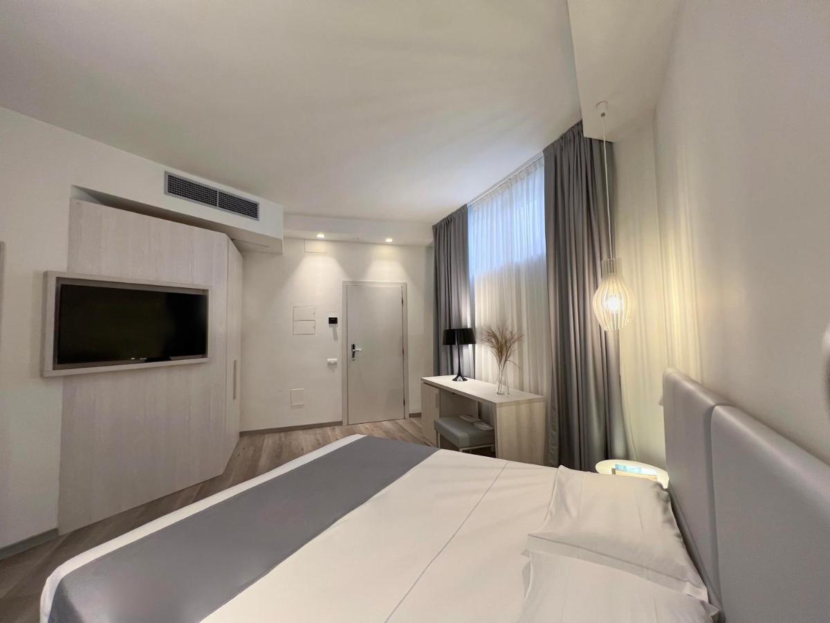 Hotel Rex Livorno Esterno foto