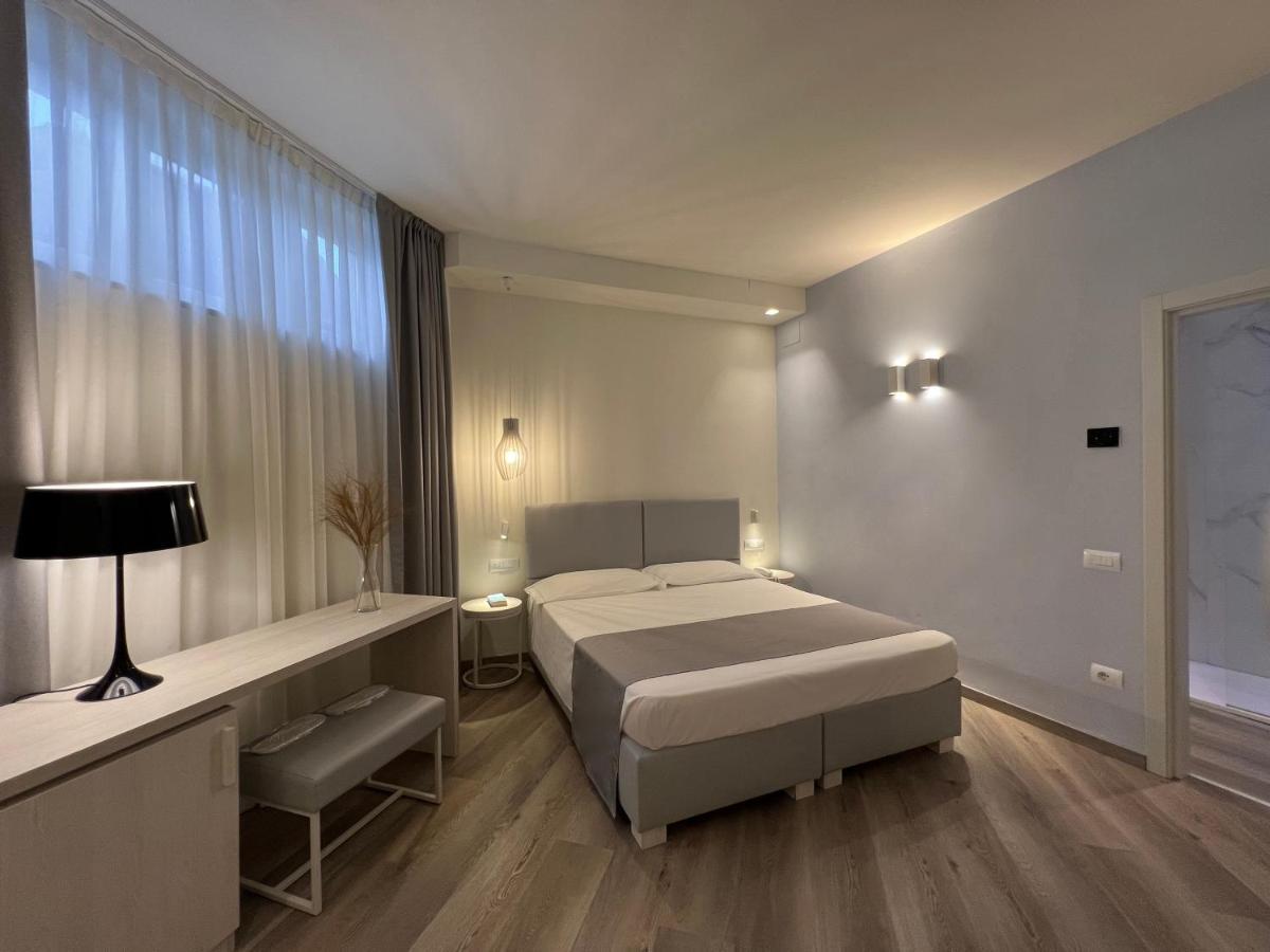 Hotel Rex Livorno Esterno foto
