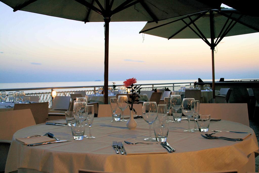 Hotel Rex Livorno Esterno foto