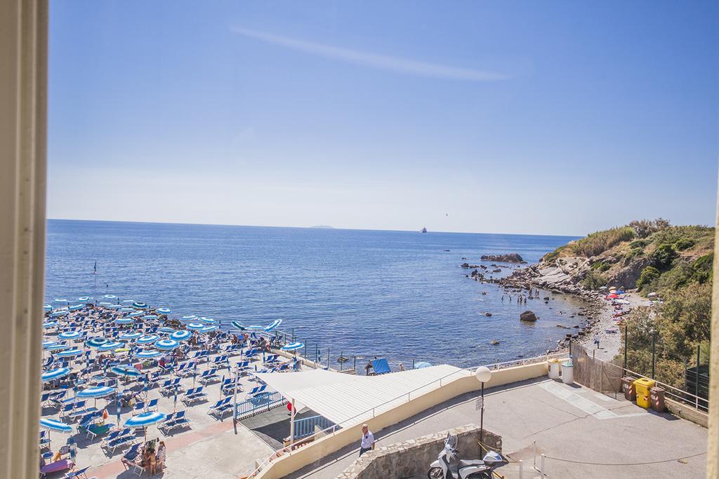 Hotel Rex Livorno Esterno foto